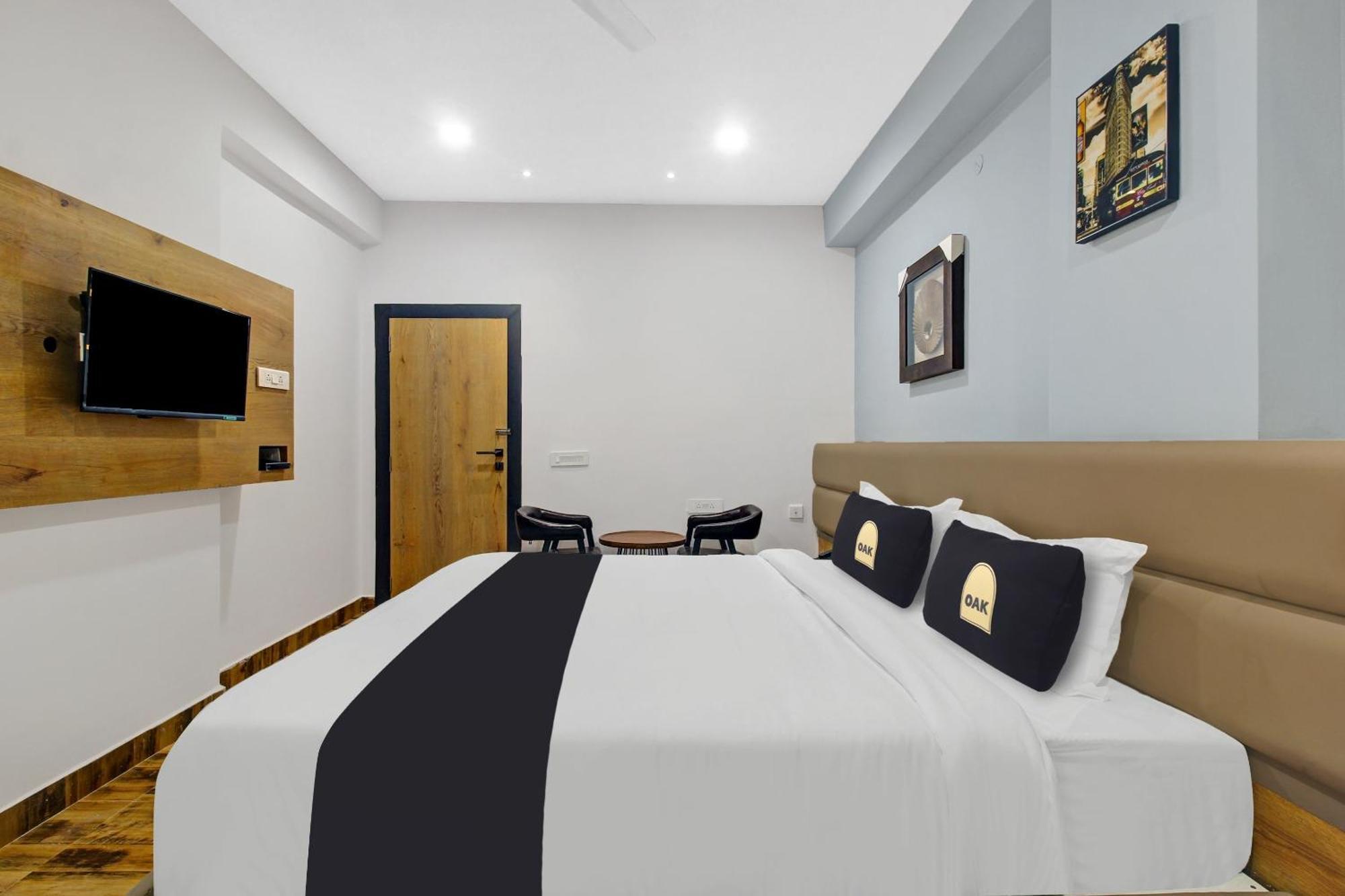 Super Townhouse Oak Hitec City Near Image Hospital Χιντεραμπάντ Εξωτερικό φωτογραφία