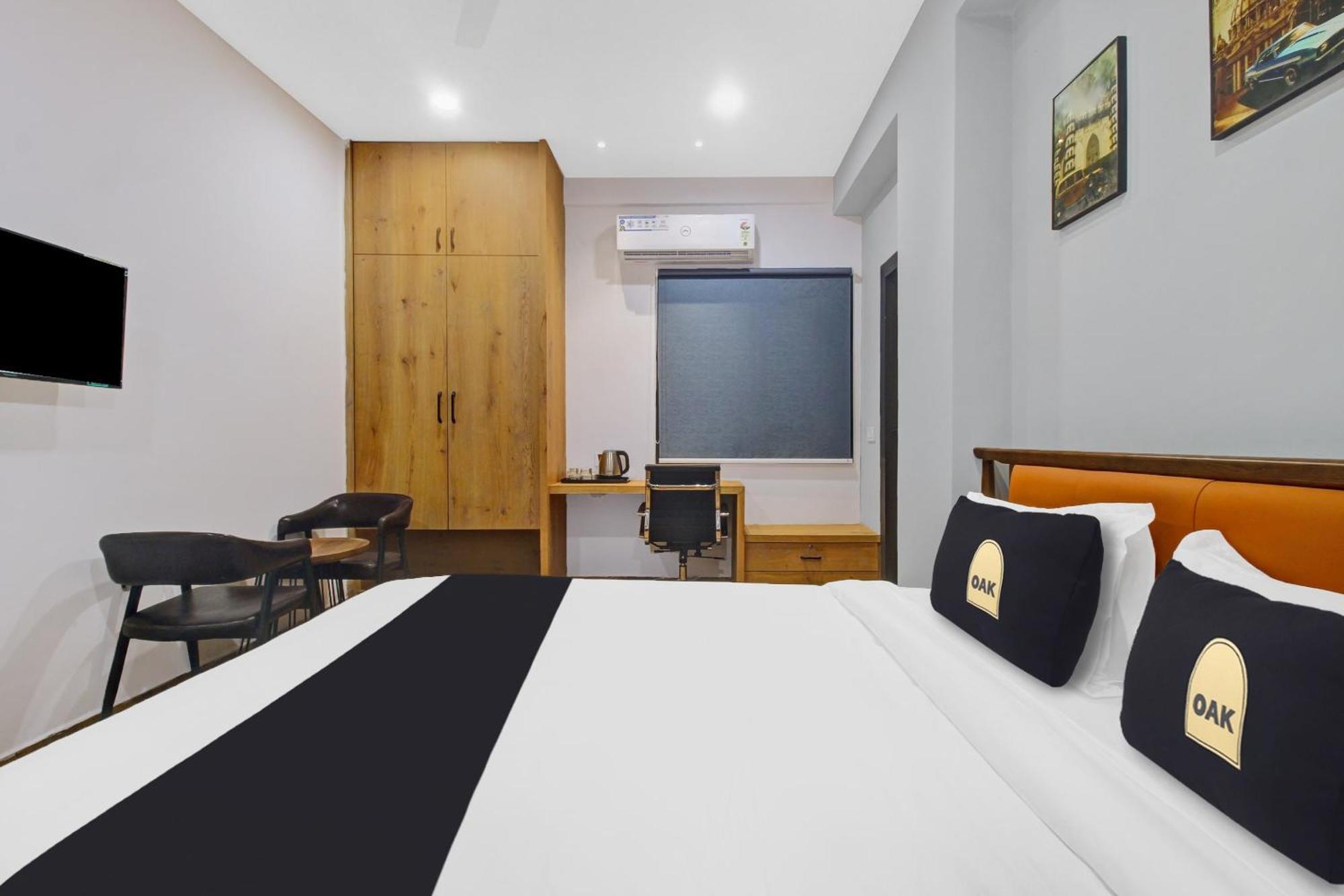 Super Townhouse Oak Hitec City Near Image Hospital Χιντεραμπάντ Εξωτερικό φωτογραφία